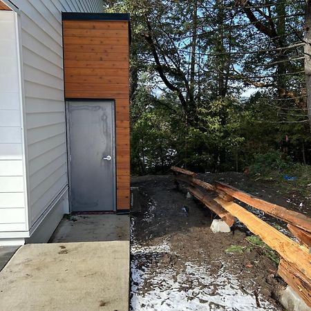 Victoria Private Studio Suite Colwood Exterior photo